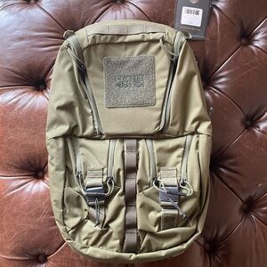 NWT Mystery Ranch Olive Green Men's Backpack